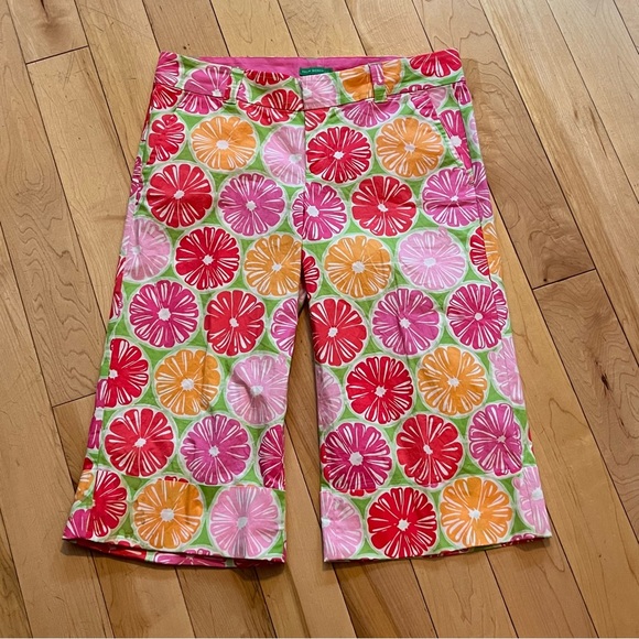 Lilly Pulitzer Palm Beach Fit Bermuda Shorts Floral Print size two (2)